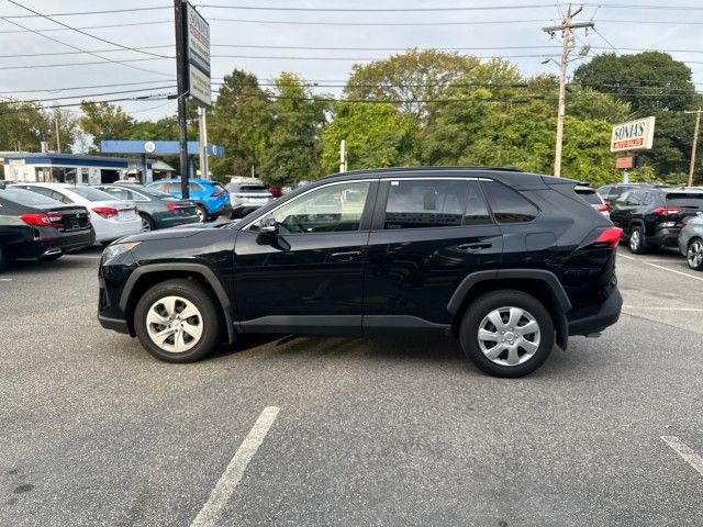 2020 Toyota RAV4 LE