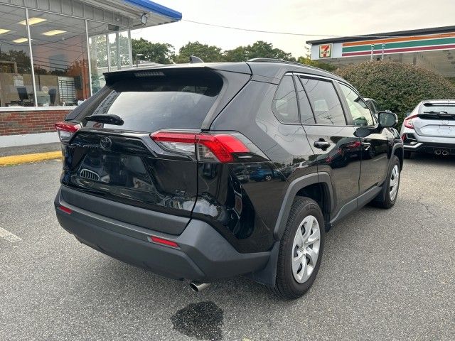 2020 Toyota RAV4 LE