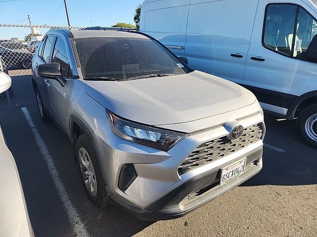 2020 Toyota RAV4 LE