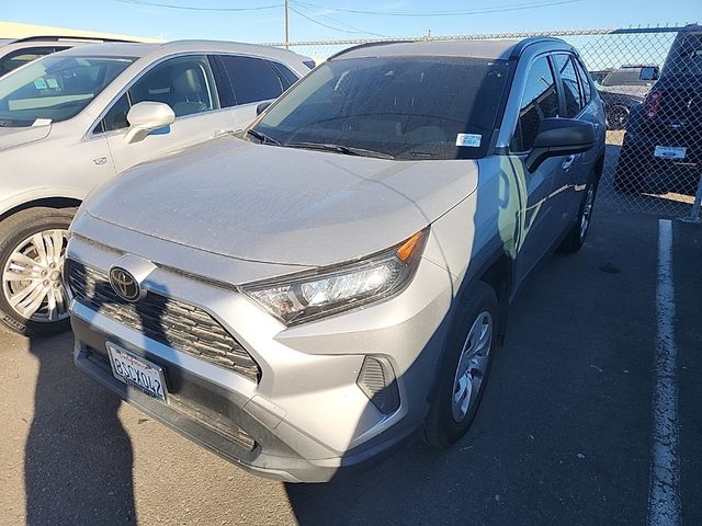 2020 Toyota RAV4 LE