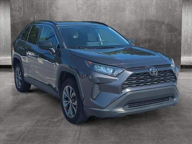 2020 Toyota RAV4 LE