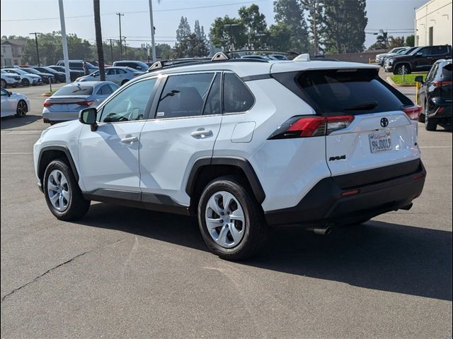 2020 Toyota RAV4 LE