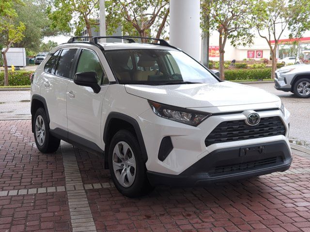 2020 Toyota RAV4 LE