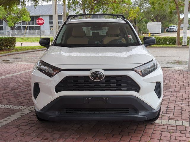 2020 Toyota RAV4 LE