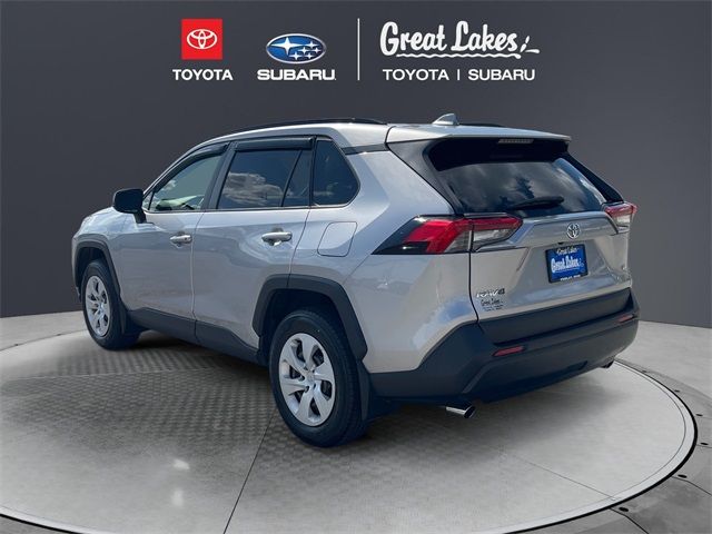 2020 Toyota RAV4 LE