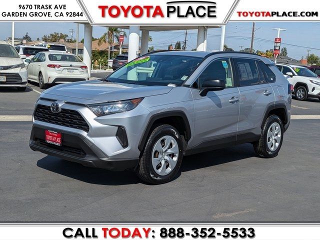 2020 Toyota RAV4 LE