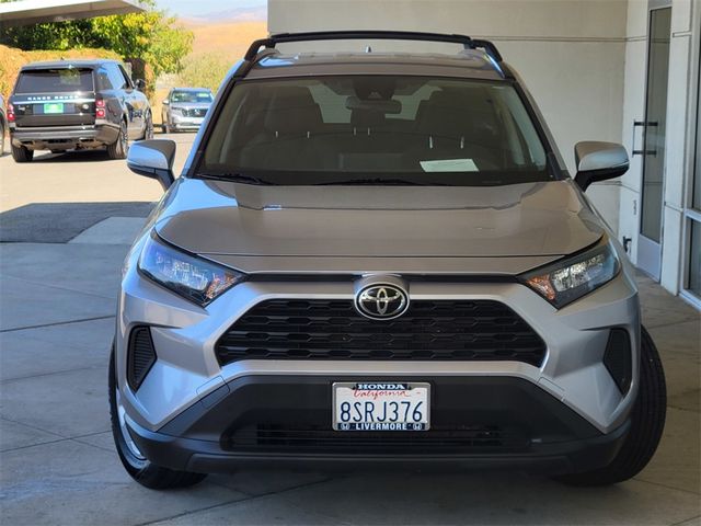 2020 Toyota RAV4 LE