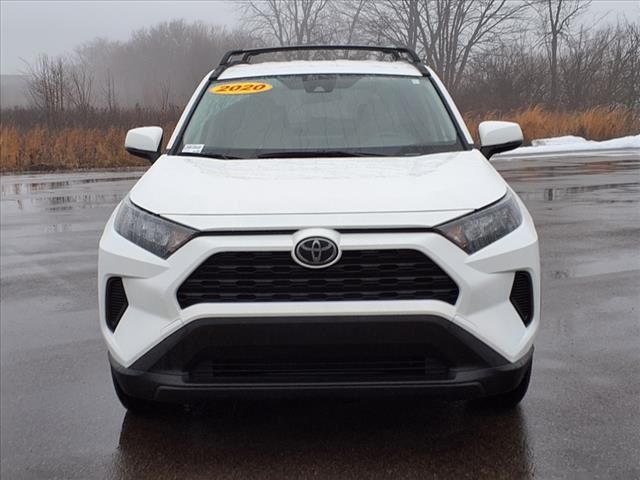 2020 Toyota RAV4 LE