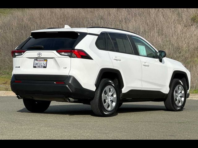 2020 Toyota RAV4 LE