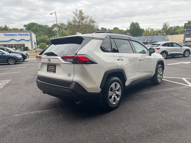 2020 Toyota RAV4 LE