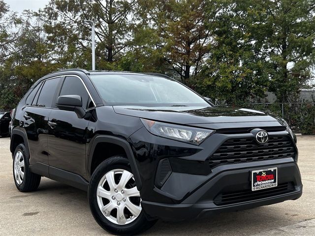 2020 Toyota RAV4 LE