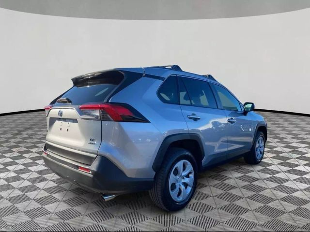 2020 Toyota RAV4 LE