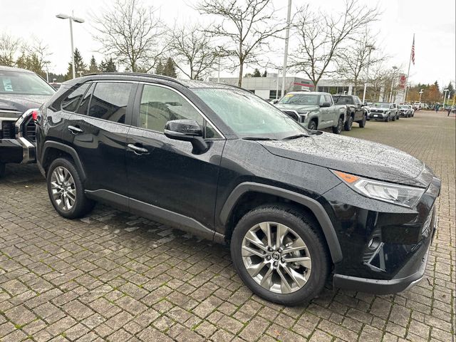 2020 Toyota RAV4 Limited