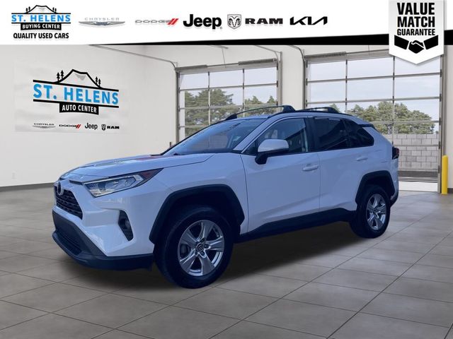 2020 Toyota RAV4 XLE