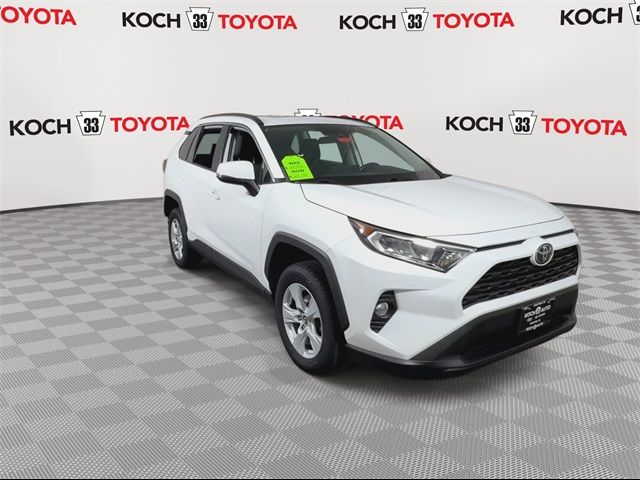 2020 Toyota RAV4 XLE