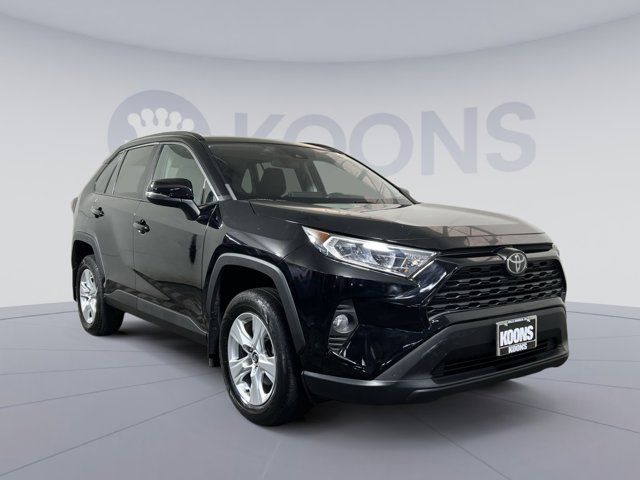 2020 Toyota RAV4 XLE