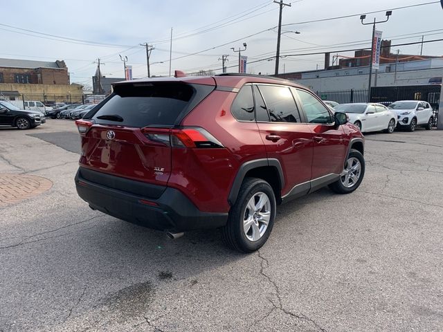 2020 Toyota RAV4 XLE