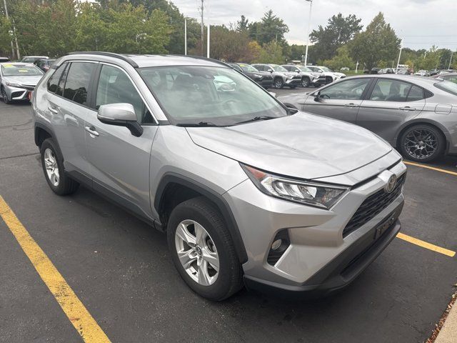 2020 Toyota RAV4 XLE