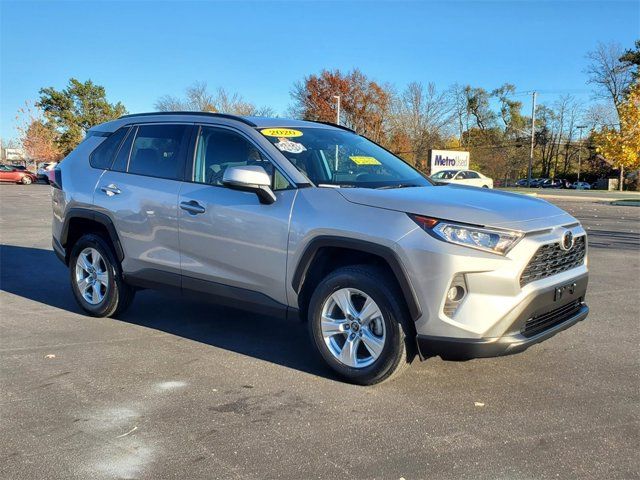 2020 Toyota RAV4 XLE