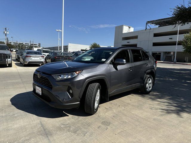 2020 Toyota RAV4 XLE