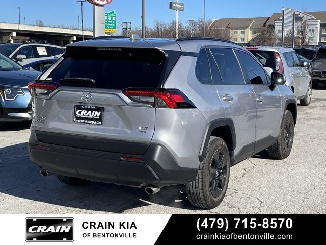 2020 Toyota RAV4 XLE