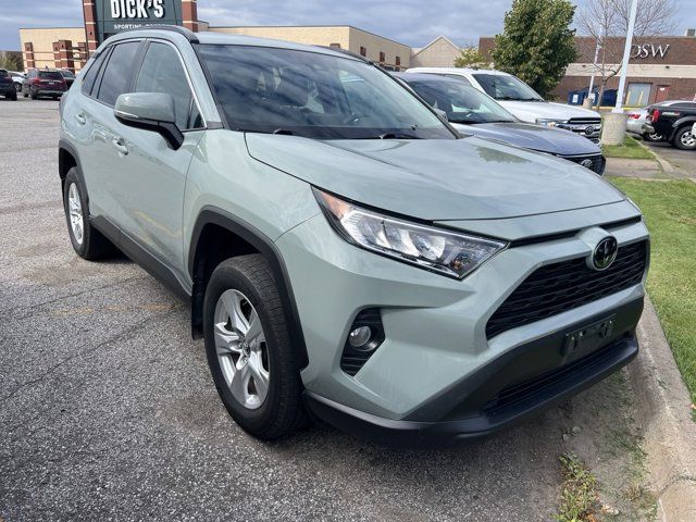 2020 Toyota RAV4 XLE