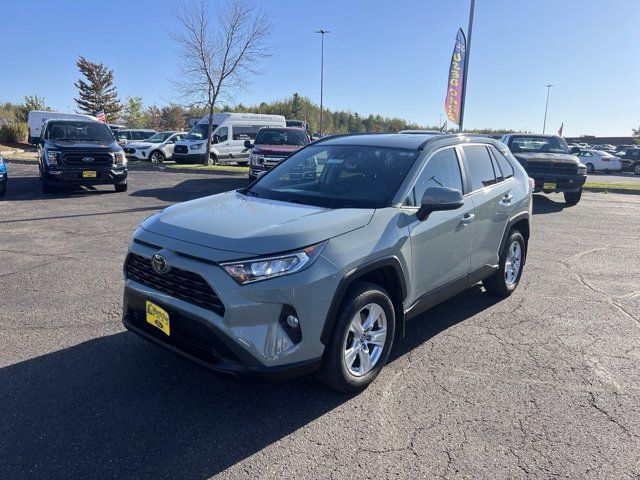 2020 Toyota RAV4 XLE