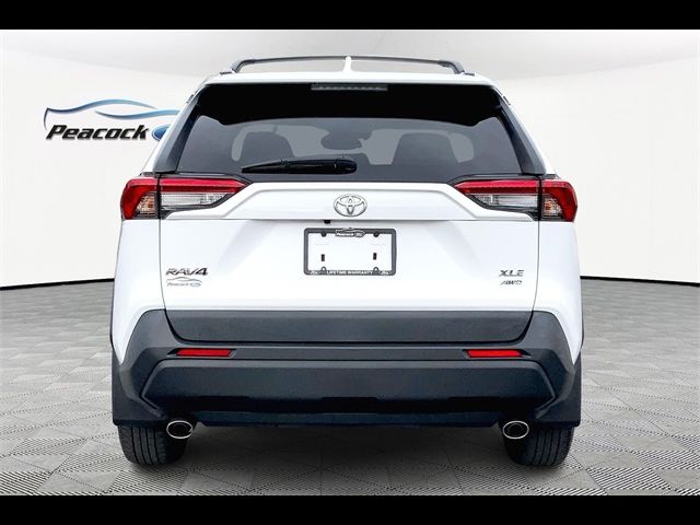 2020 Toyota RAV4 XLE