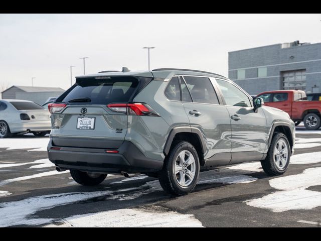 2020 Toyota RAV4 XLE