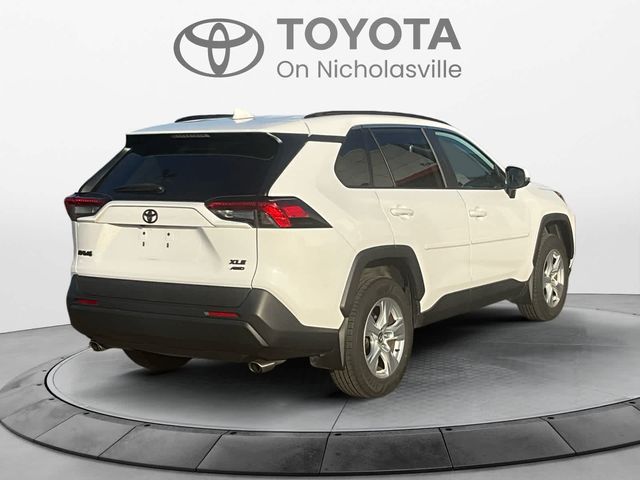 2020 Toyota RAV4 XLE