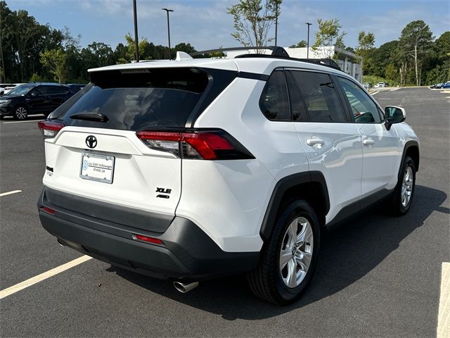 2020 Toyota RAV4 XLE