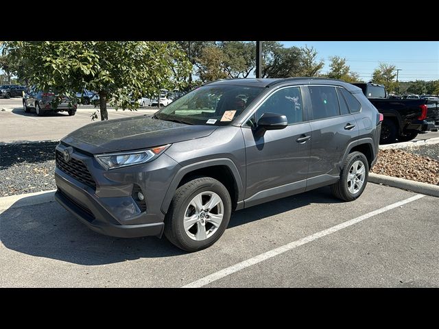 2020 Toyota RAV4 XLE