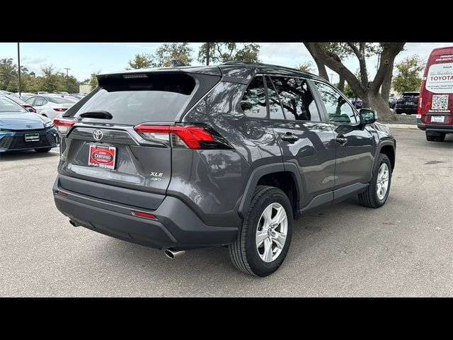 2020 Toyota RAV4 XLE