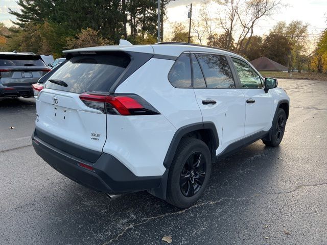 2020 Toyota RAV4 XLE