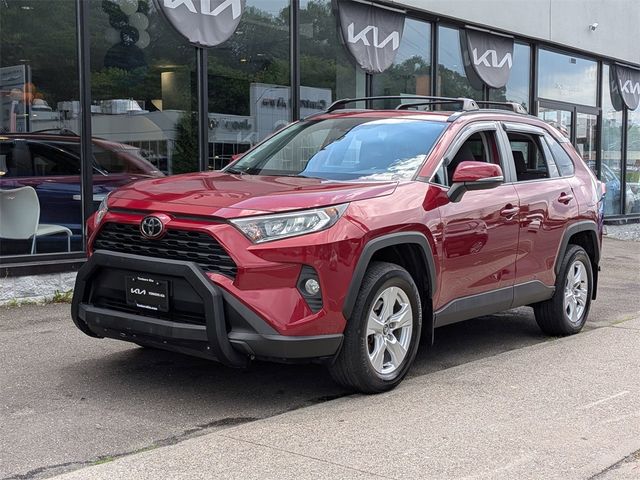 2020 Toyota RAV4 XLE