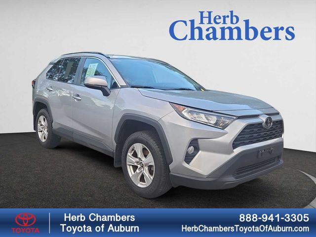 2020 Toyota RAV4 XLE