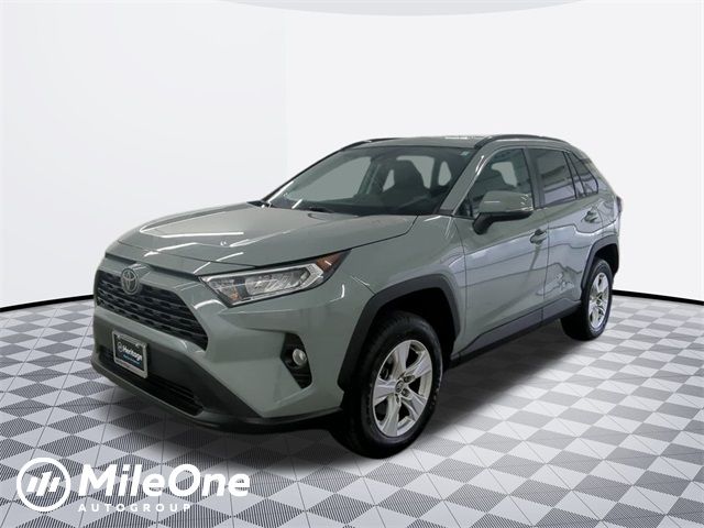 2020 Toyota RAV4 XLE