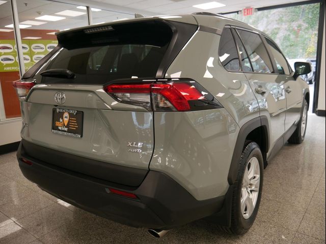 2020 Toyota RAV4 XLE