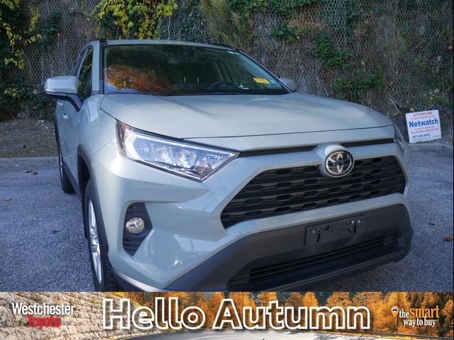 2020 Toyota RAV4 XLE