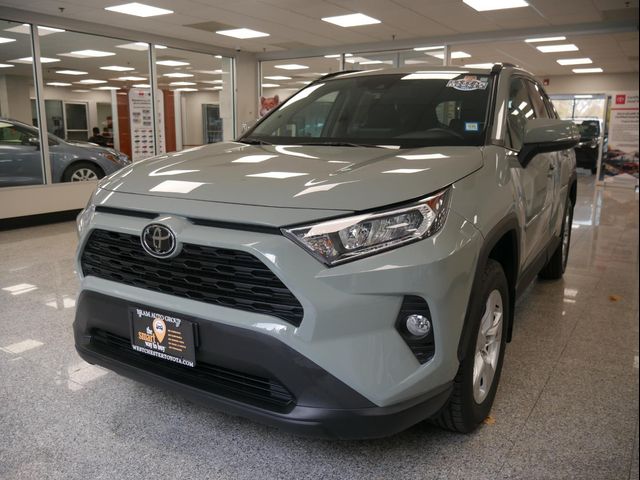 2020 Toyota RAV4 XLE