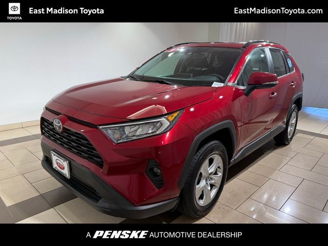 2020 Toyota RAV4 XLE