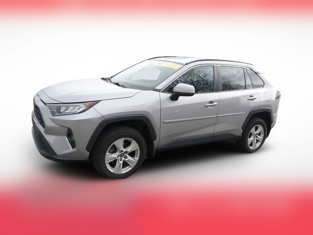 2020 Toyota RAV4 XLE