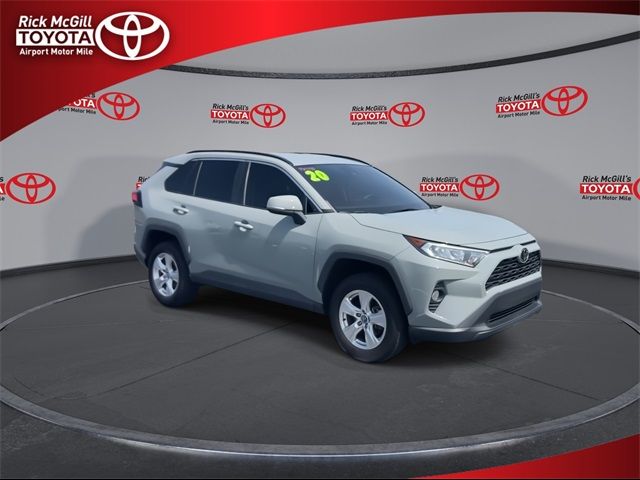 2020 Toyota RAV4 XLE