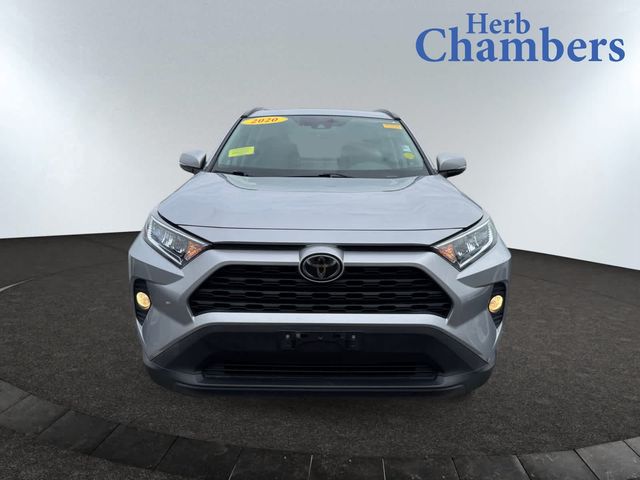 2020 Toyota RAV4 XLE