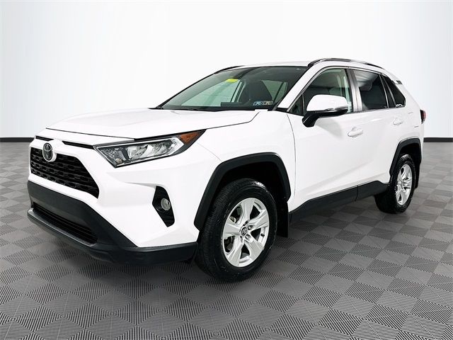 2020 Toyota RAV4 XLE