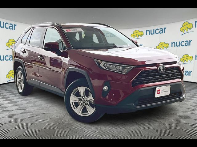 2020 Toyota RAV4 XLE