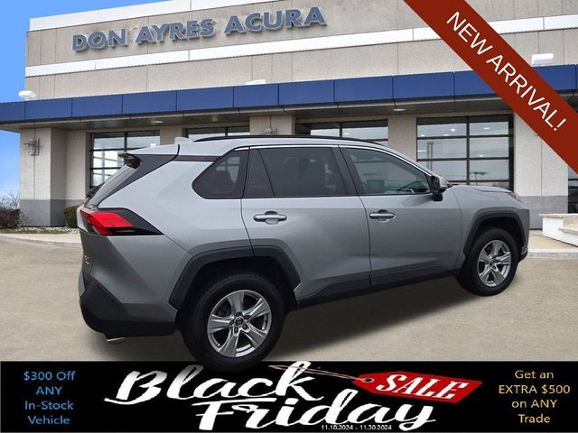 2020 Toyota RAV4 XLE