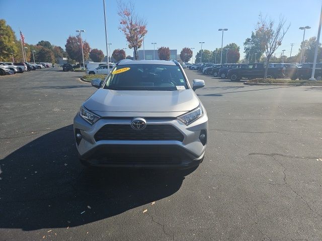 2020 Toyota RAV4 XLE