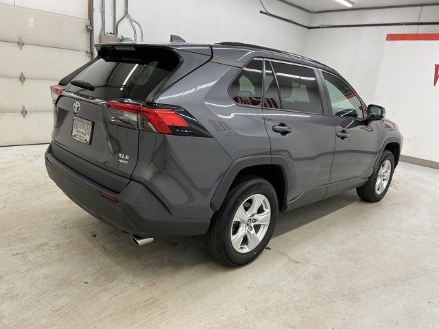 2020 Toyota RAV4 XLE