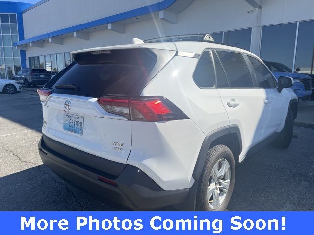 2020 Toyota RAV4 XLE